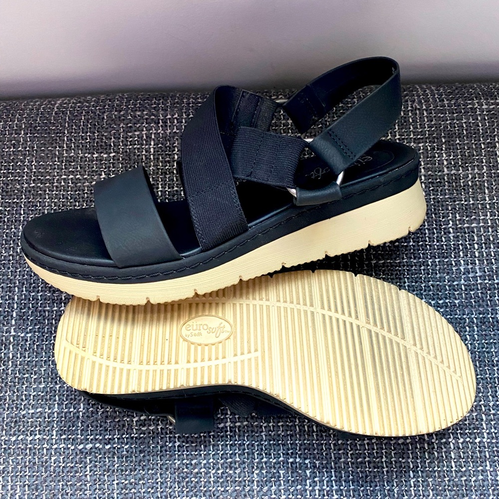Black sandals